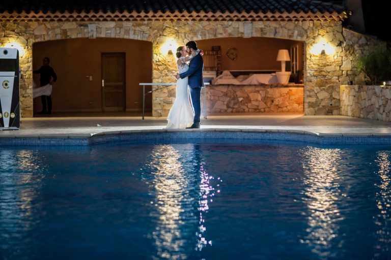 piscine du chateau de roquefeuille mariés